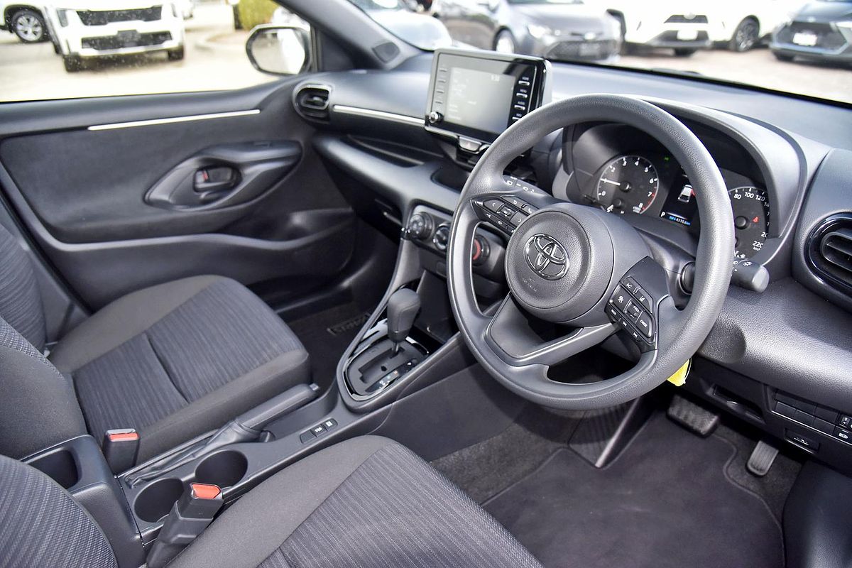 2024 Toyota Yaris Ascent Sport MXPA10R