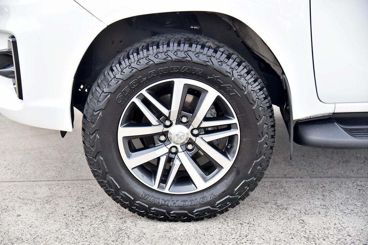 2020 Toyota Hilux SR5 GUN126R 4X4