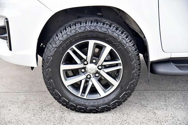 2020 Toyota Hilux SR5 GUN126R 4X4