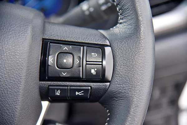 2020 Toyota Hilux SR5 GUN126R 4X4