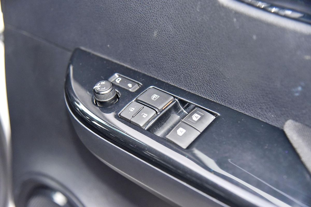 2020 Toyota Hilux SR5 GUN126R 4X4