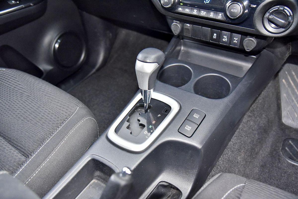 2020 Toyota Hilux SR5 GUN126R 4X4