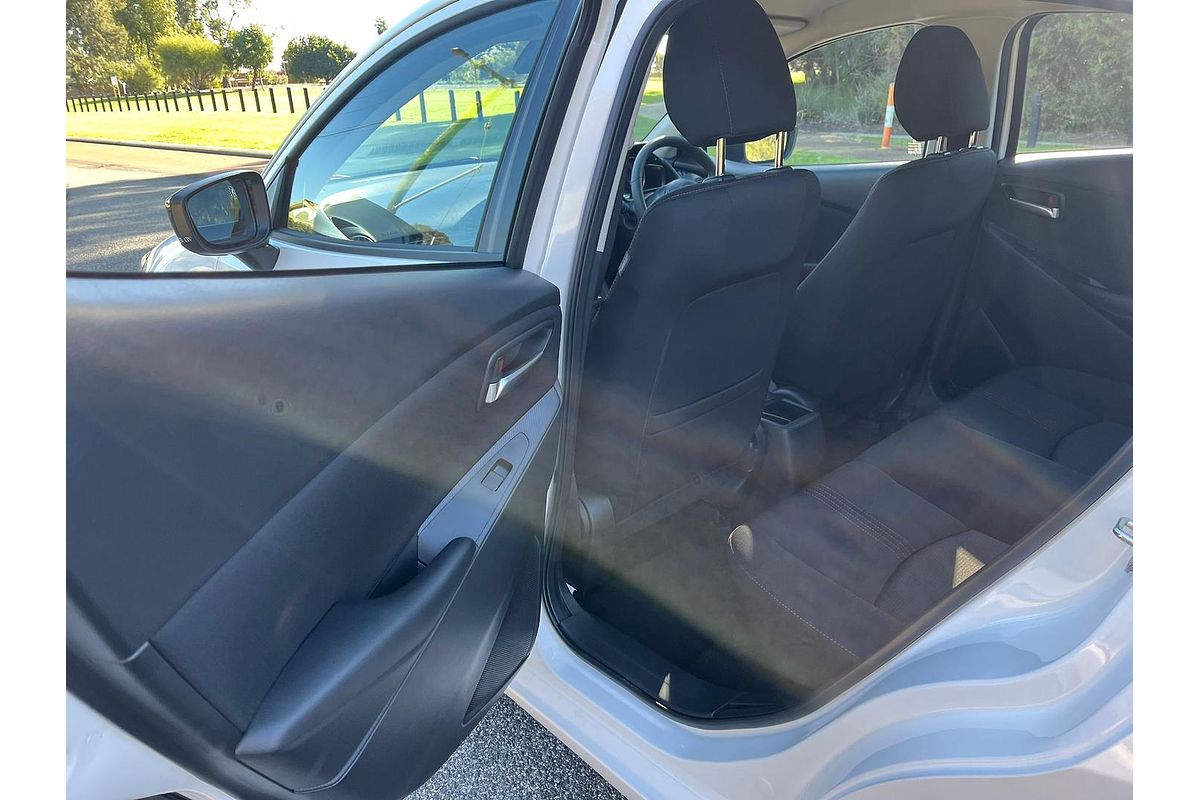 2025 Mazda 2 G15 Evolve DJ Series