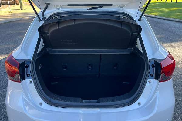 2025 Mazda 2 G15 Evolve DJ Series