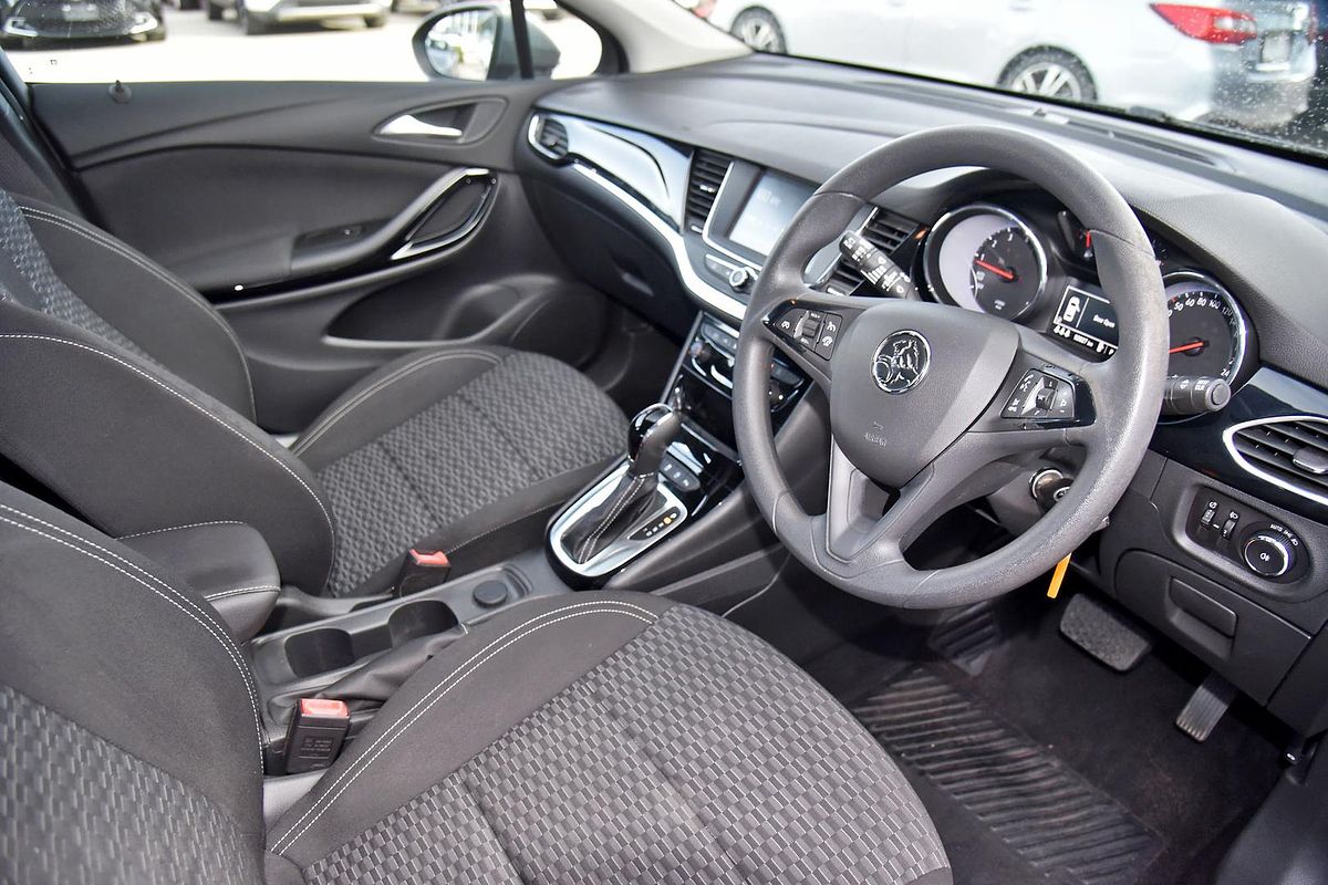 2016 Holden Astra R BK