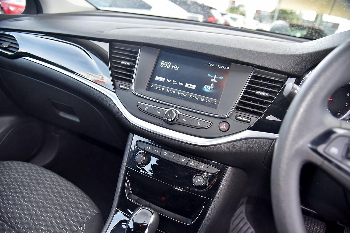 2016 Holden Astra R BK