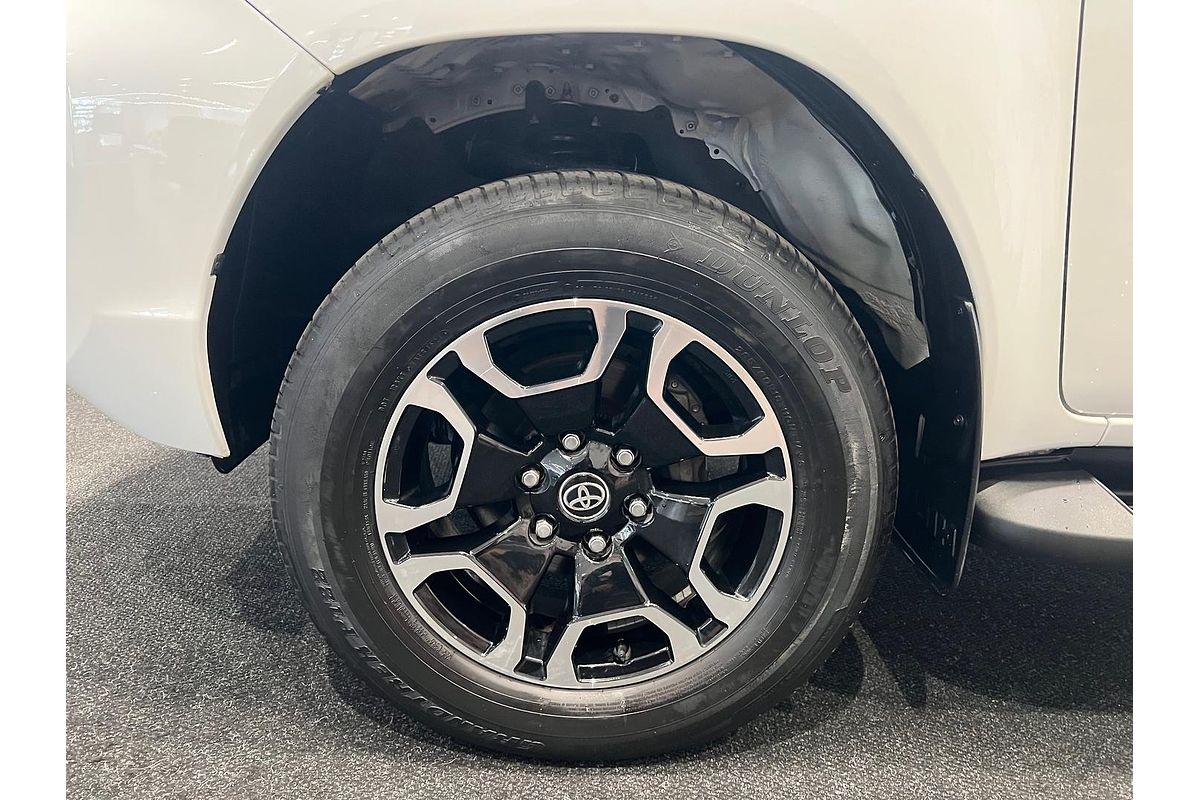 2022 Toyota Hilux SR5 GUN126R 4X4
