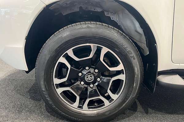 2022 Toyota Hilux SR5 GUN126R 4X4