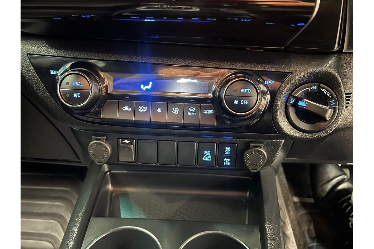 2022 Toyota Hilux SR5 GUN126R 4X4