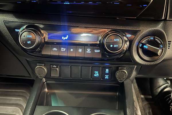 2022 Toyota Hilux SR5 GUN126R 4X4