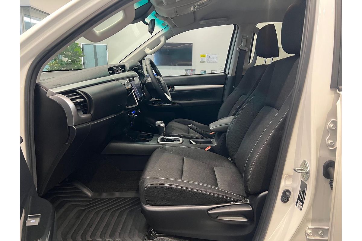 2022 Toyota Hilux SR5 GUN126R 4X4