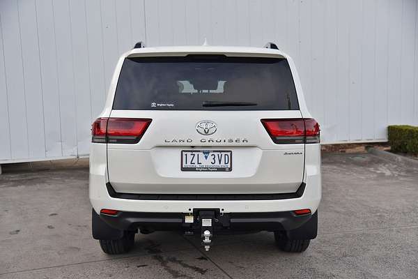 2024 Toyota Landcruiser Sahara FJA300R