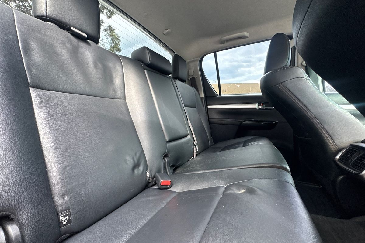 2018 Toyota Hilux SR5 GUN126R 4X4