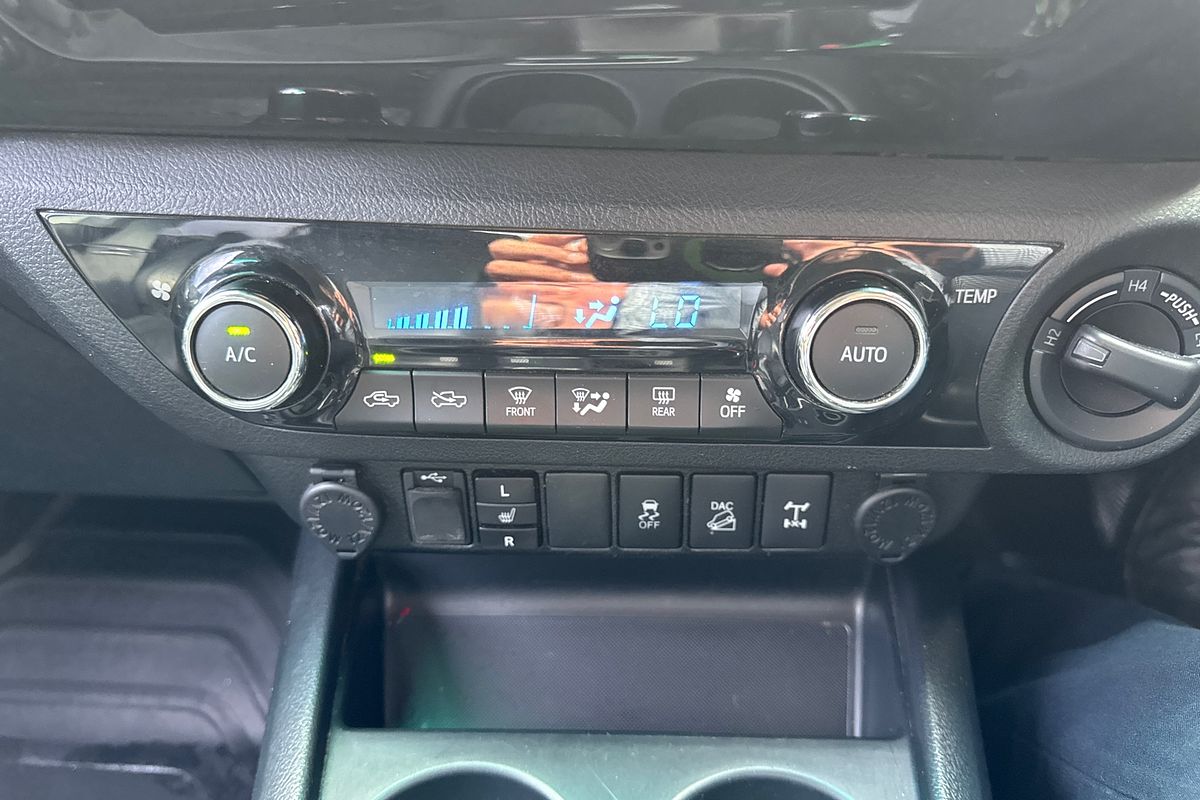 2018 Toyota Hilux SR5 GUN126R 4X4