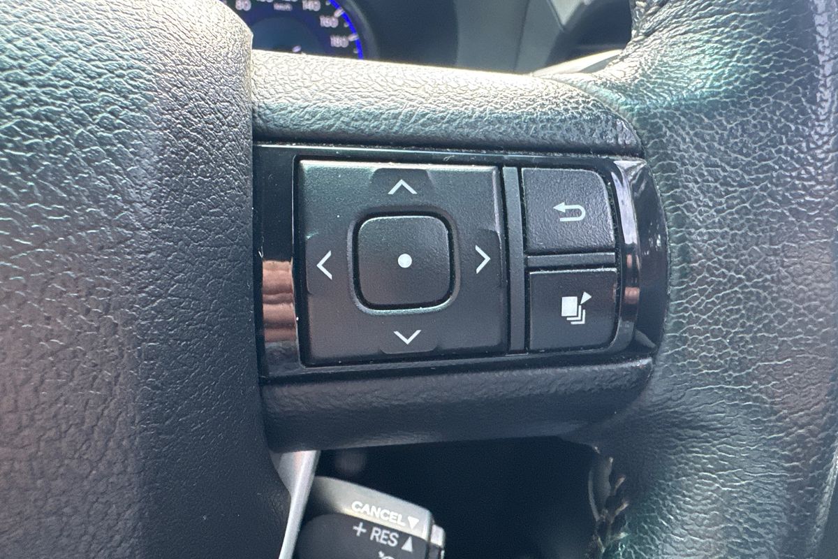 2018 Toyota Hilux SR5 GUN126R 4X4