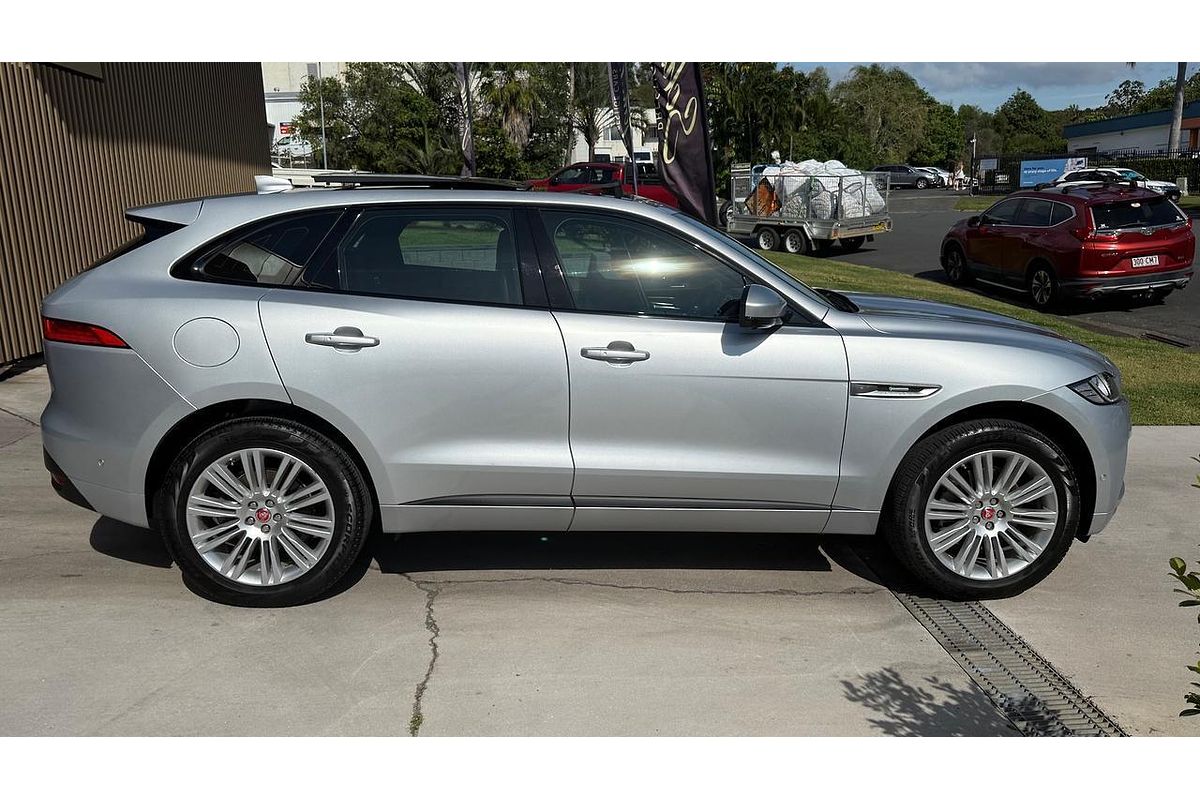 2016 Jaguar F-PACE 30d R-Sport X761