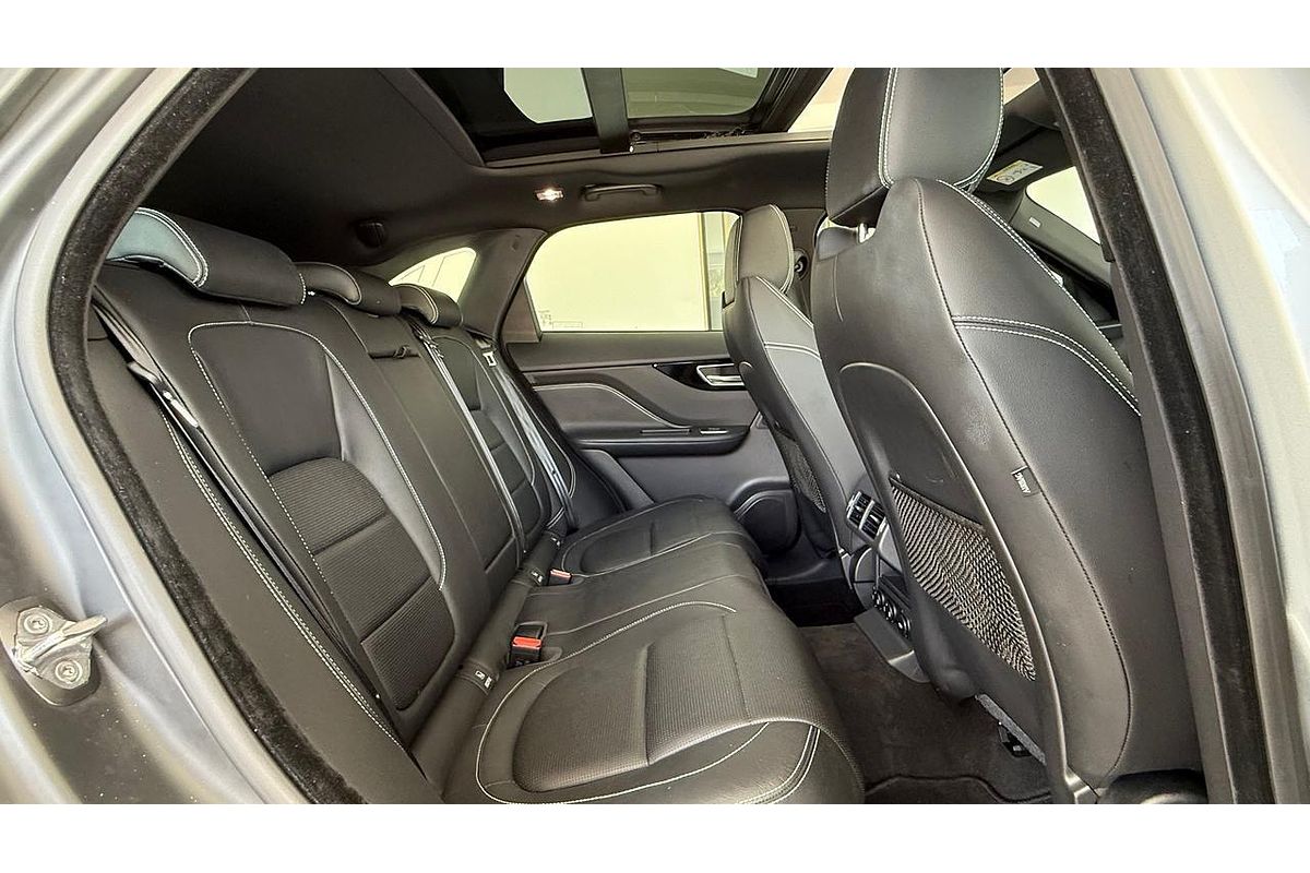 2016 Jaguar F-PACE 30d R-Sport X761