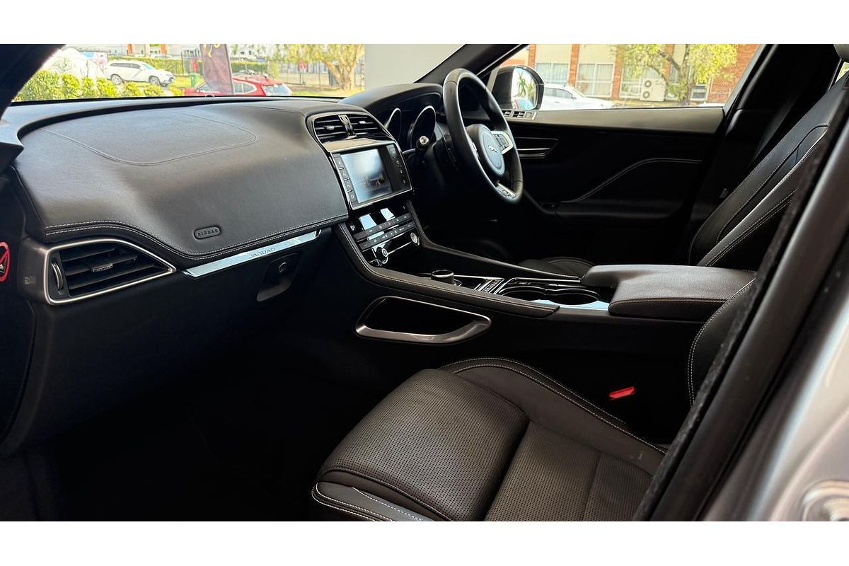 2016 Jaguar F-PACE 30d R-Sport X761