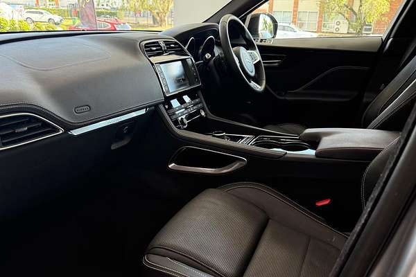 2016 Jaguar F-PACE 30d R-Sport X761