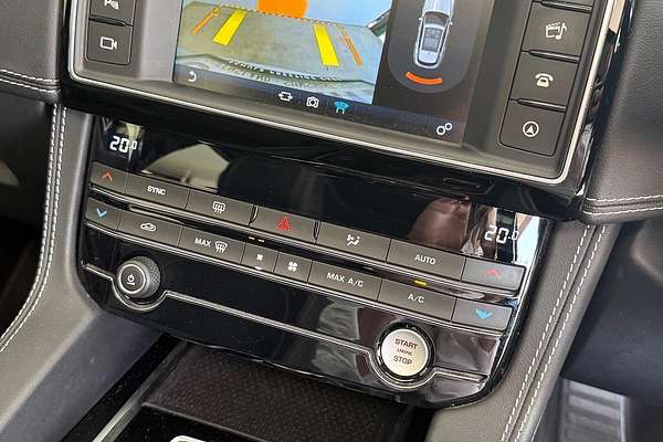 2016 Jaguar F-PACE 30d R-Sport X761