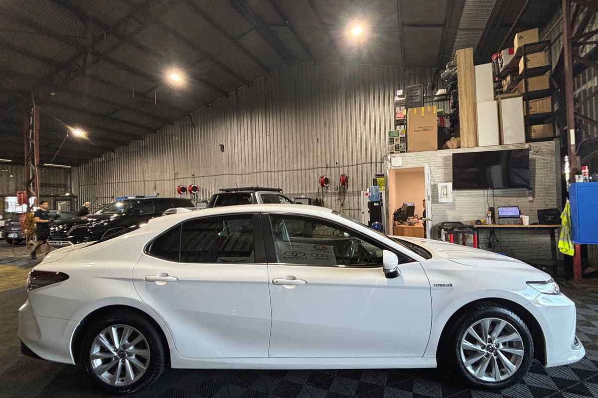 2021 Toyota Camry Ascent AXVH70R