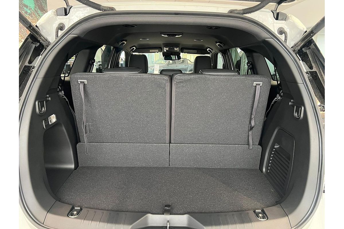 2025 Isuzu MU-X LS-T