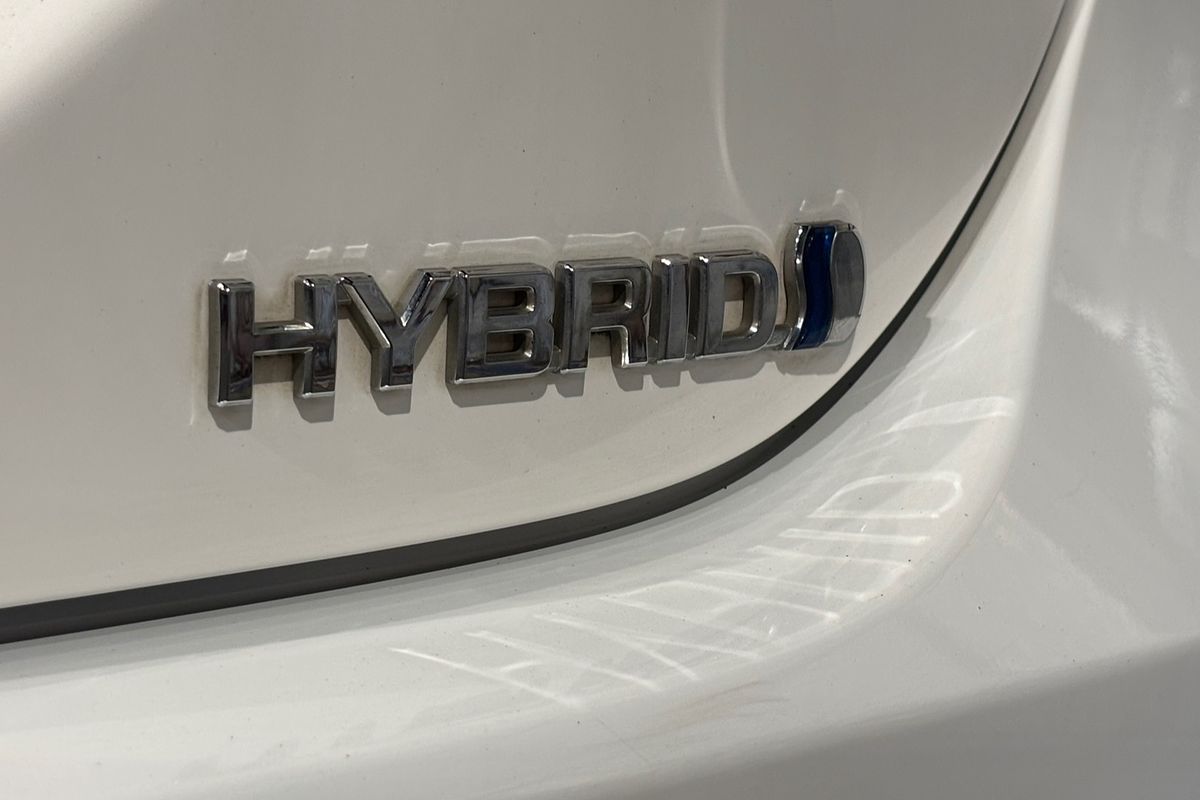 2021 Toyota Camry Ascent AXVH70R
