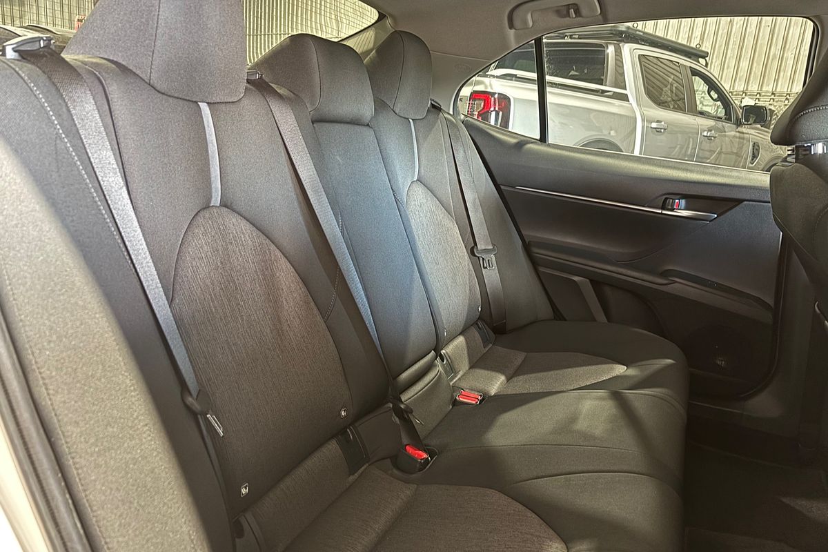 2021 Toyota Camry Ascent AXVH70R