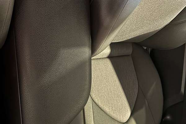 2021 Toyota Camry Ascent AXVH70R