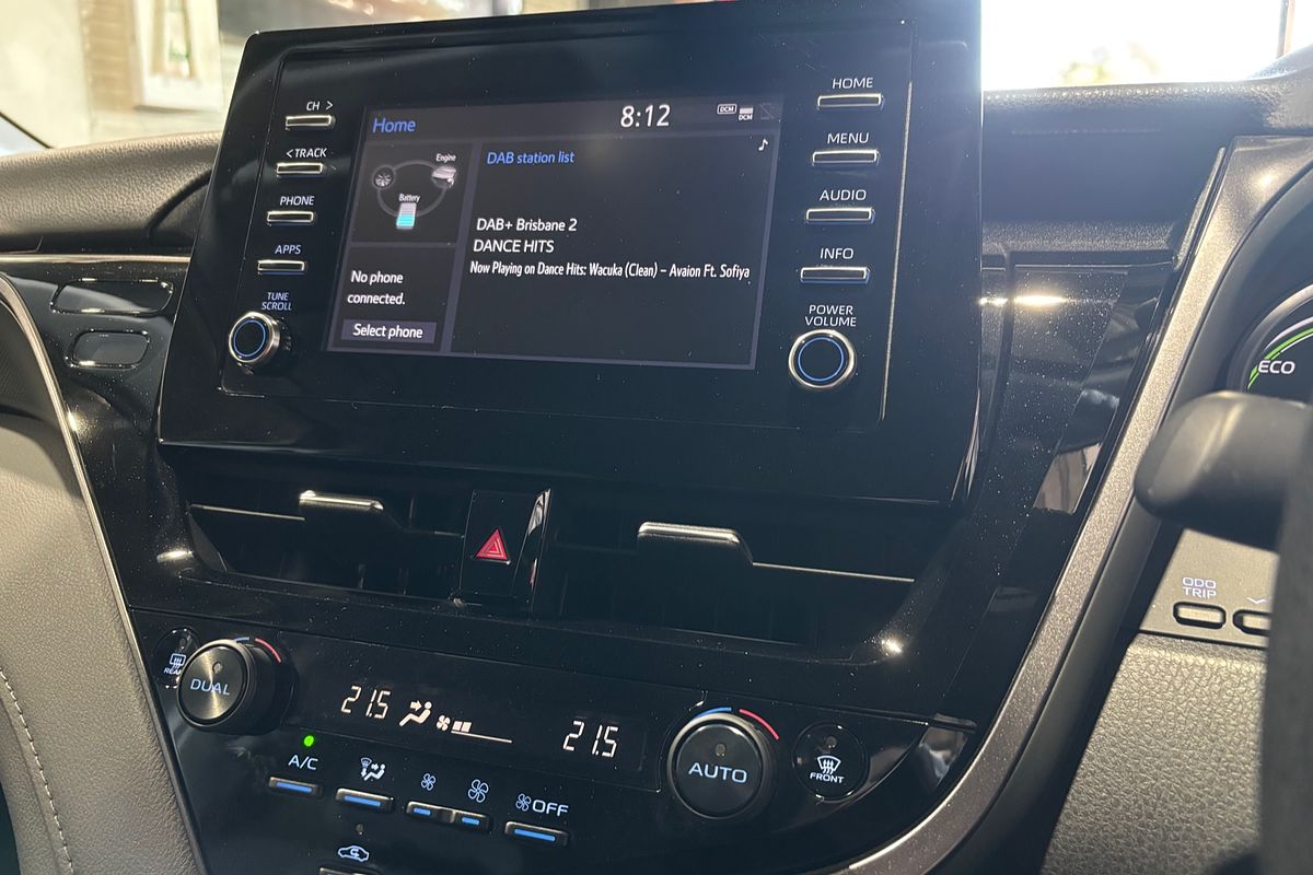 2021 Toyota Camry Ascent AXVH70R
