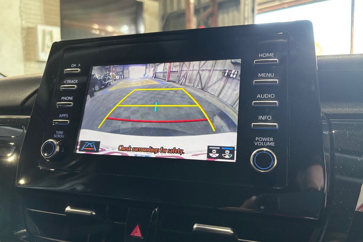 2021 Toyota Camry Ascent AXVH70R