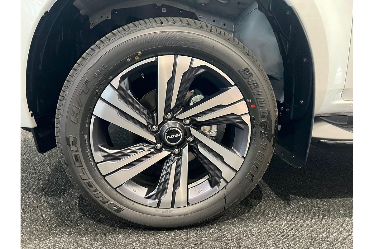 2025 Isuzu MU-X LS-T