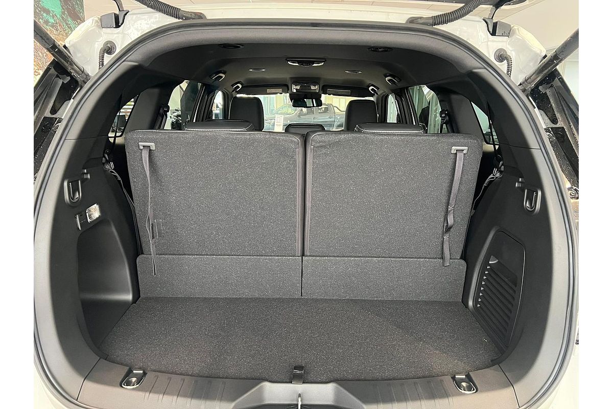 2025 Isuzu MU-X LS-T