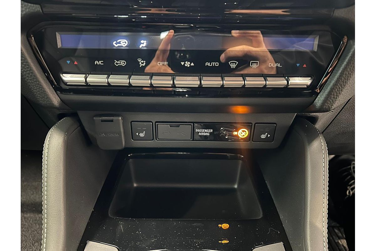 2025 Isuzu MU-X LS-T