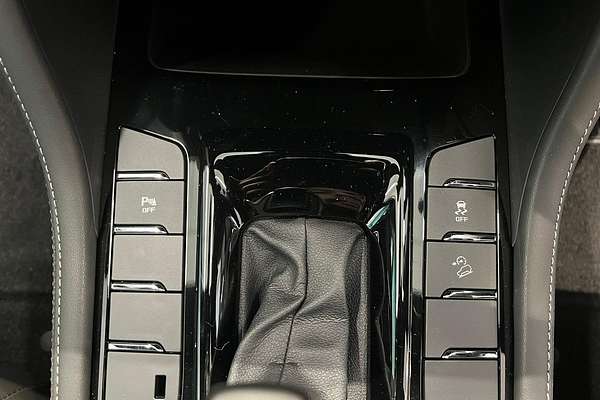 2025 Isuzu MU-X LS-T