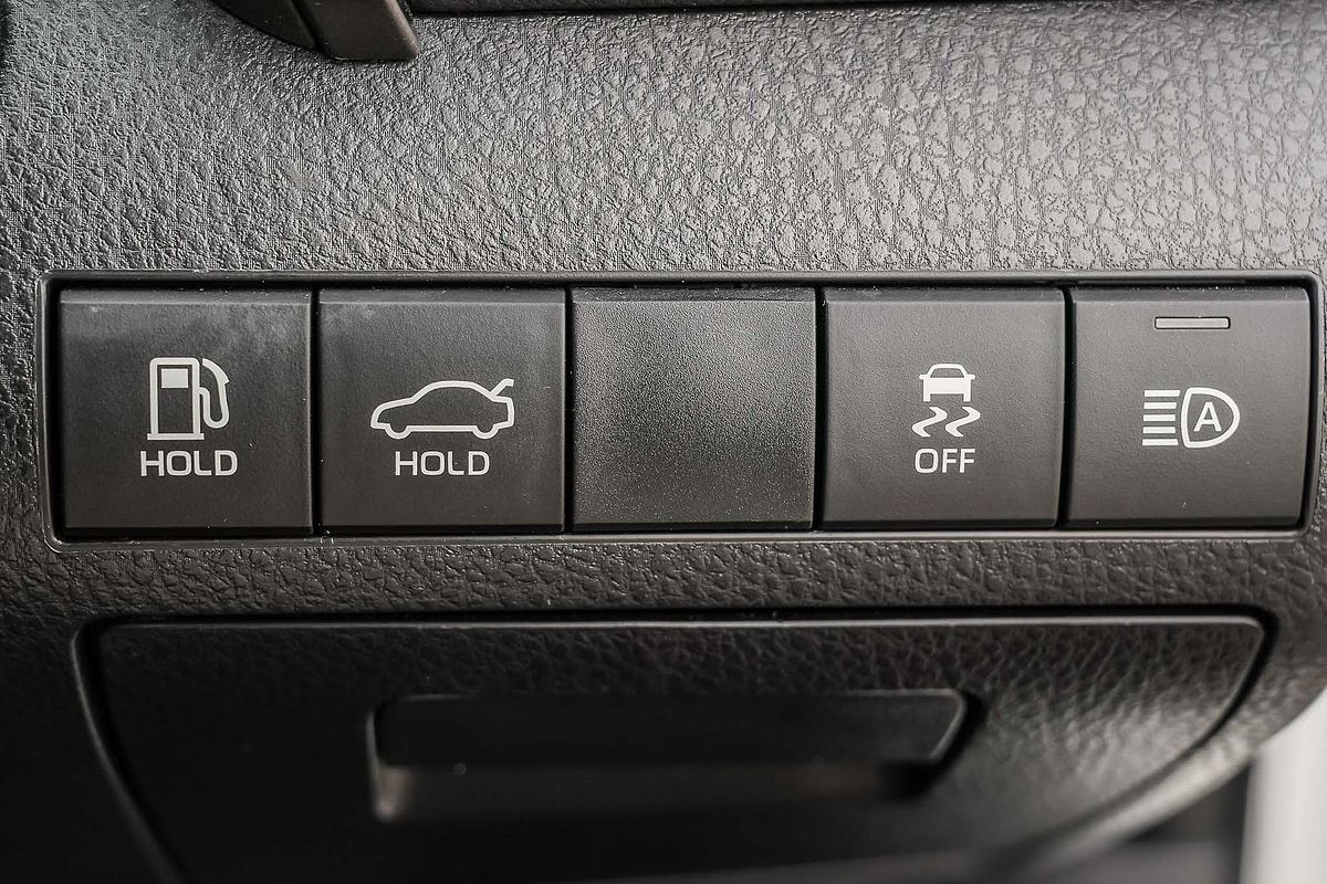 2024 Toyota Camry Ascent AXVH70R