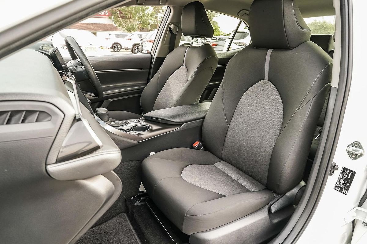 2024 Toyota Camry Ascent AXVH70R