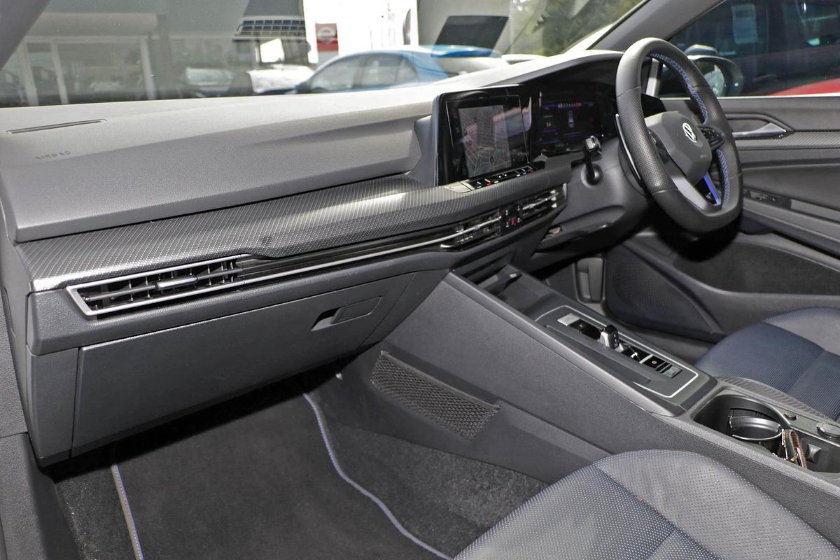 2022 Volkswagen Golf R 8