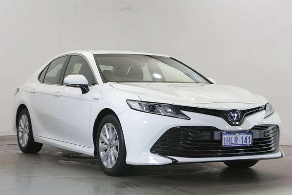 2020 Toyota Camry Ascent AXVH70R