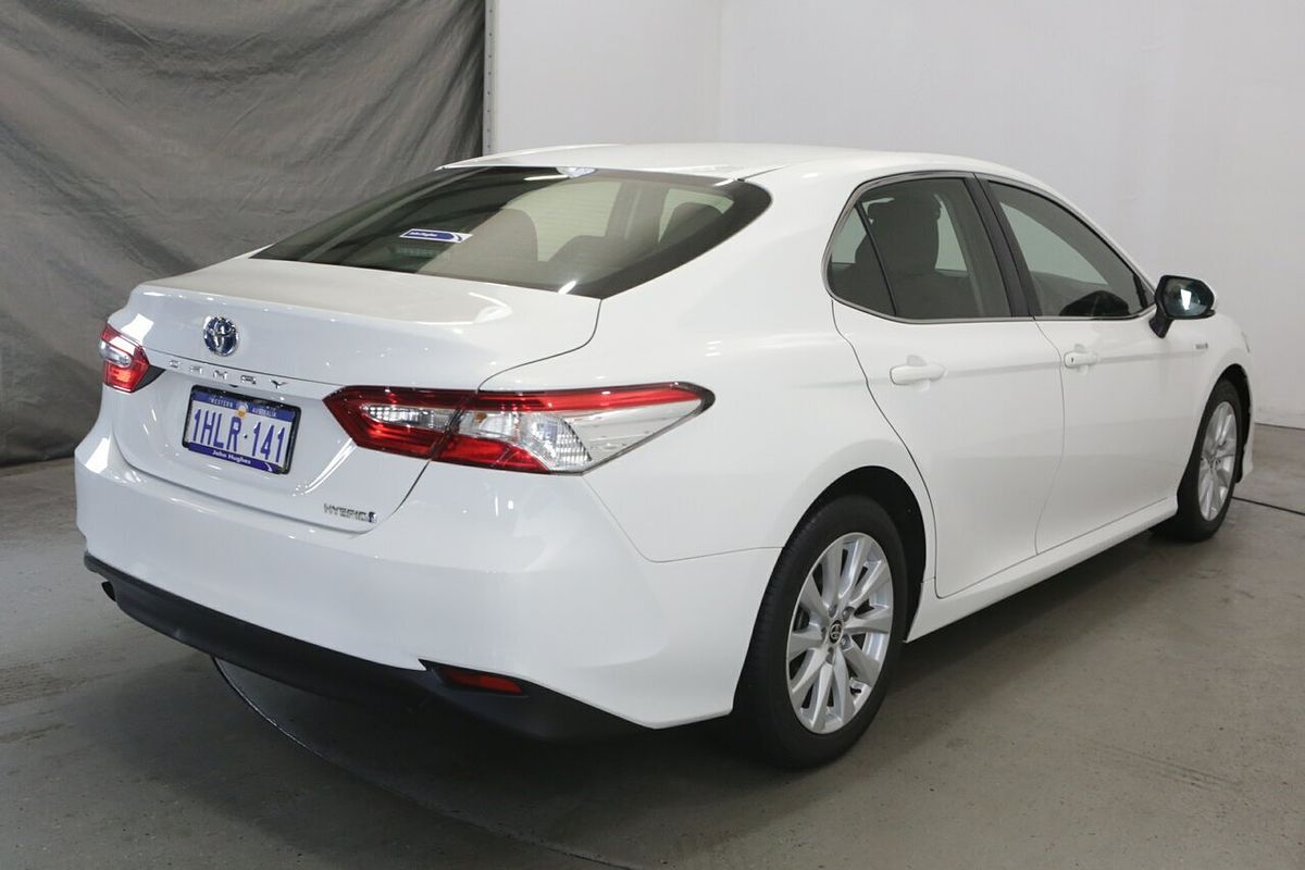 2020 Toyota Camry Ascent AXVH70R