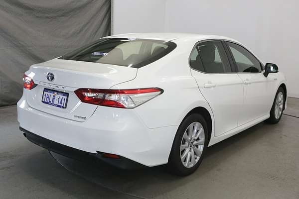 2020 Toyota Camry Ascent AXVH70R