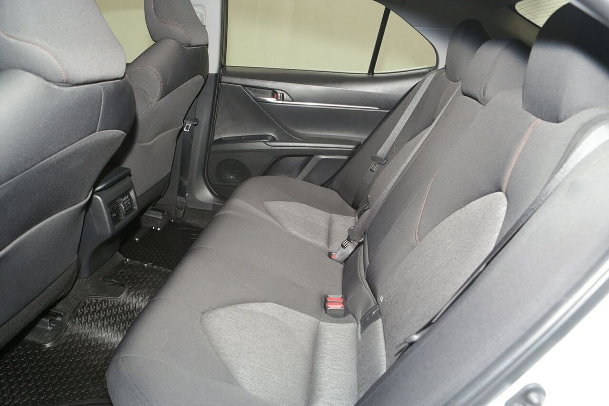 2020 Toyota Camry Ascent AXVH70R