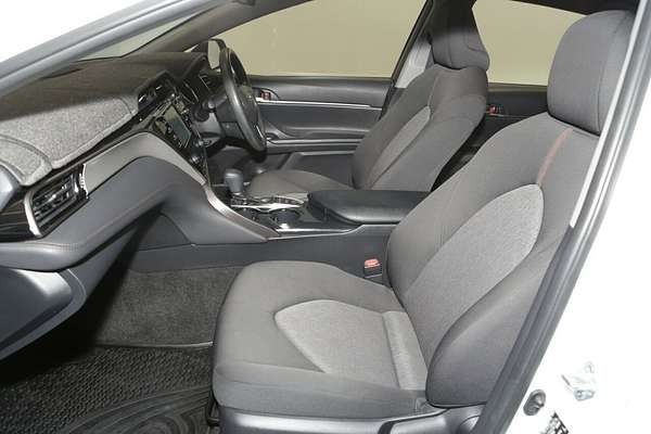 2020 Toyota Camry Ascent AXVH70R