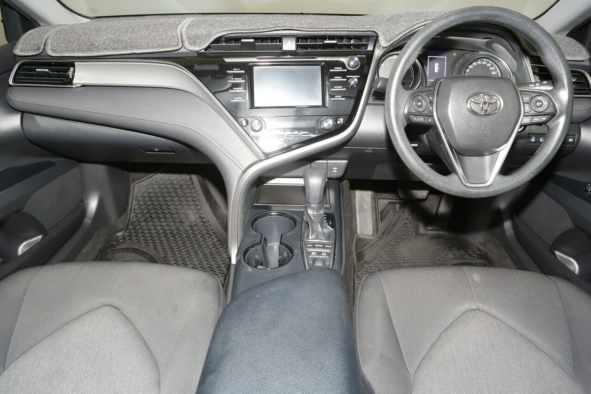 2020 Toyota Camry Ascent AXVH70R