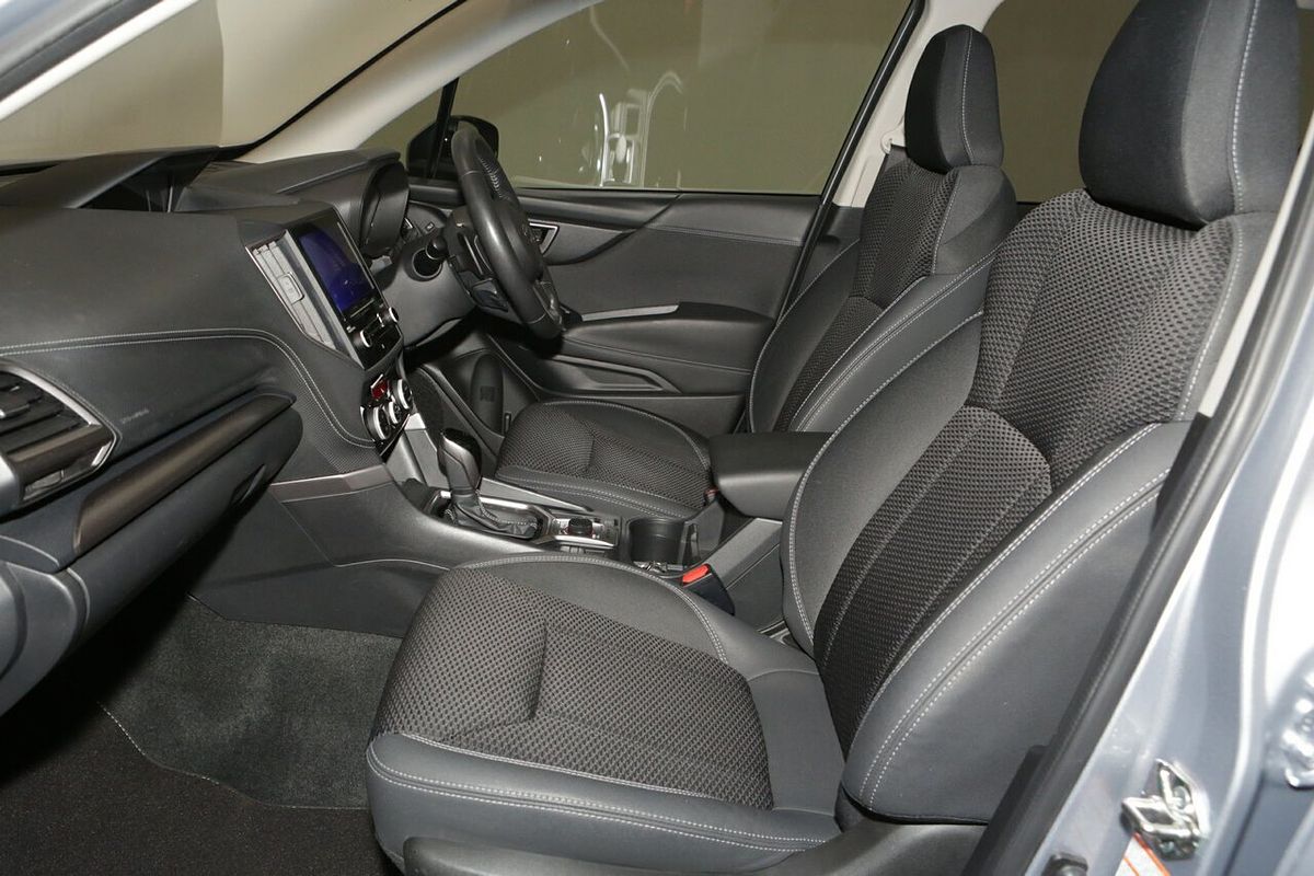 2019 Subaru Forester 2.5i Premium S5