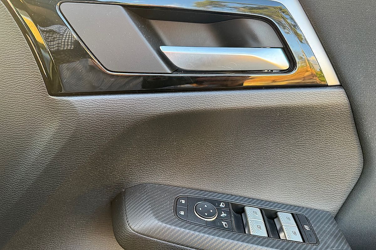 2022 Mitsubishi Outlander LS ZM