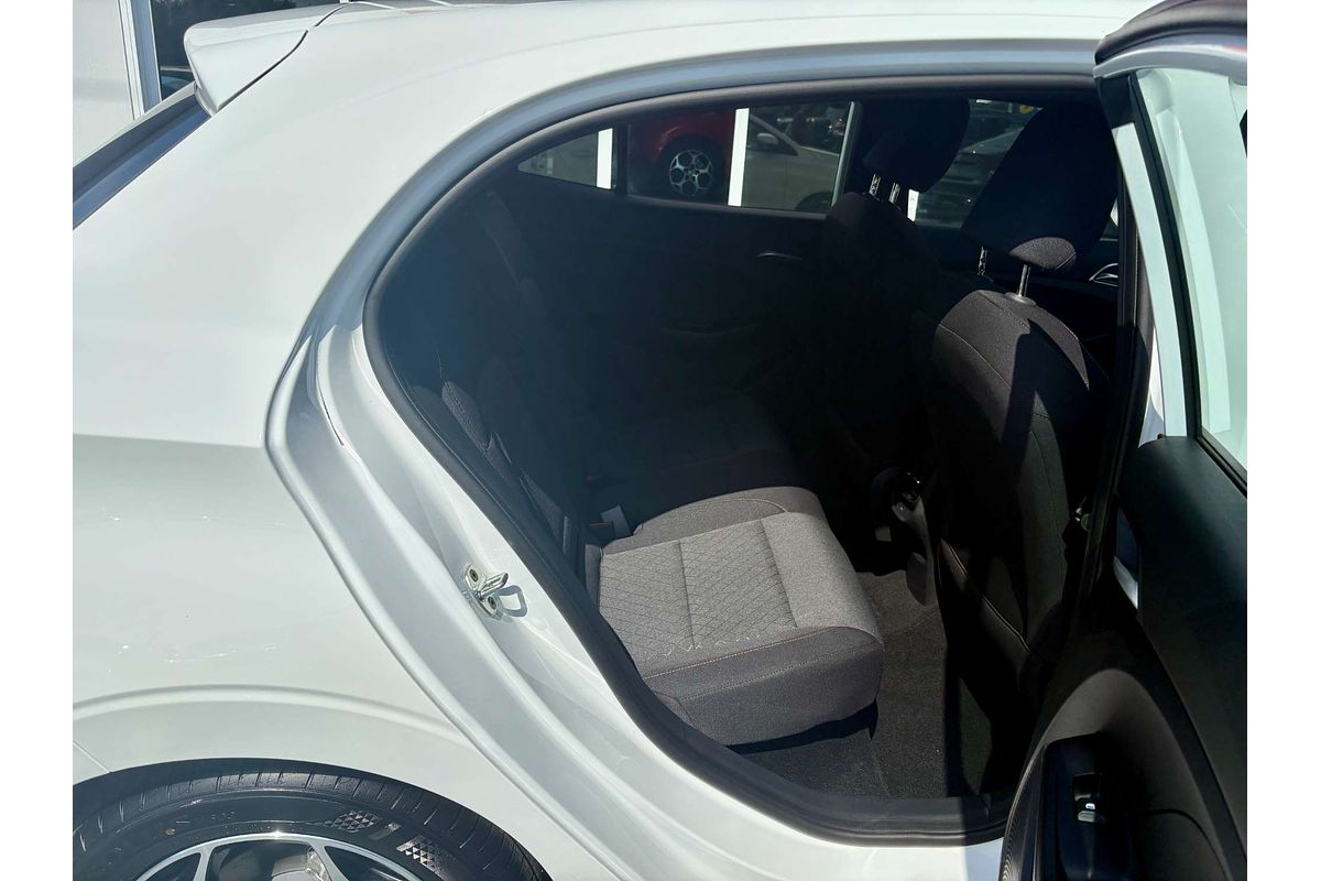 2025 MG MG3