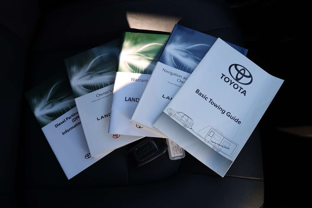 2020 Toyota Landcruiser VX VDJ200R