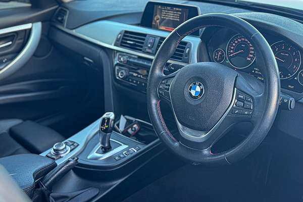 2016 BMW 3 Series 318i Sport Line F30 LCI
