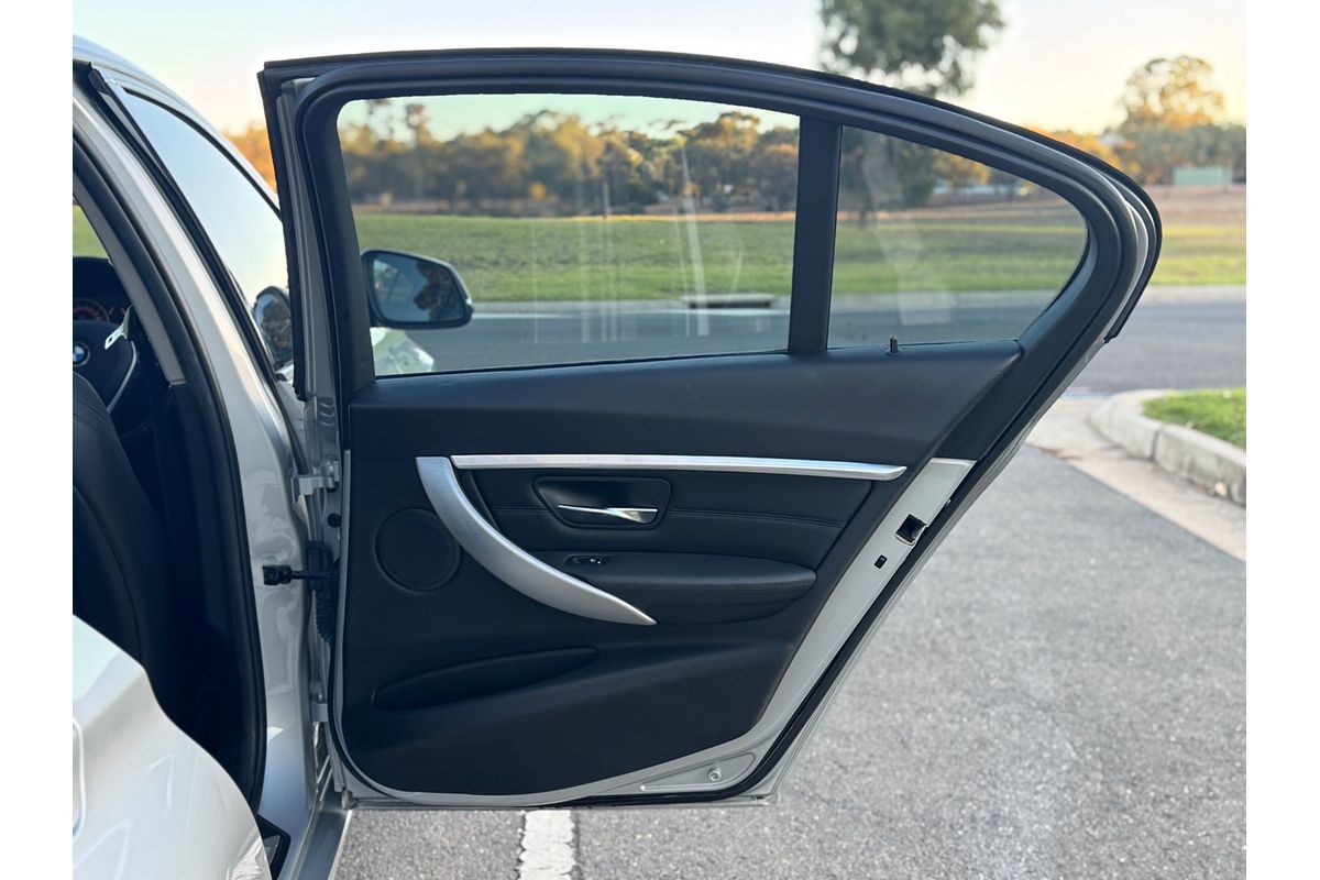 2016 BMW 3 Series 318i Sport Line F30 LCI